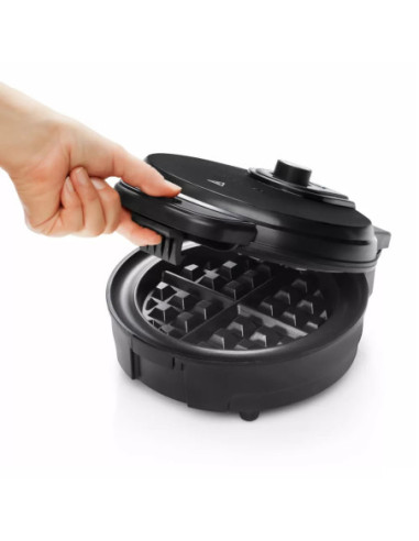WAFLERA CHEFMAN ESTILO BELGA REDONDA 4 SECCIONES 700W ANTIADHERENTE NEGRA
